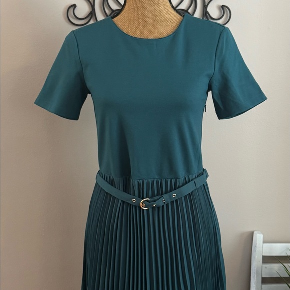 Ann Taylor Deep Teal Green Belted short sleeve Pleated Midi Dress, sz 8 - Picture 5 of 11